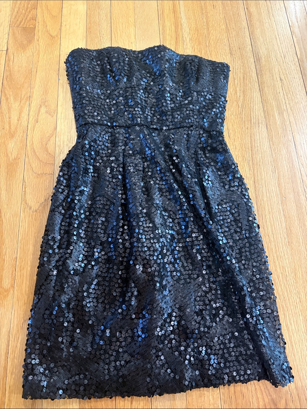 BCBGMaxAzria Black strapless dress 🖤
